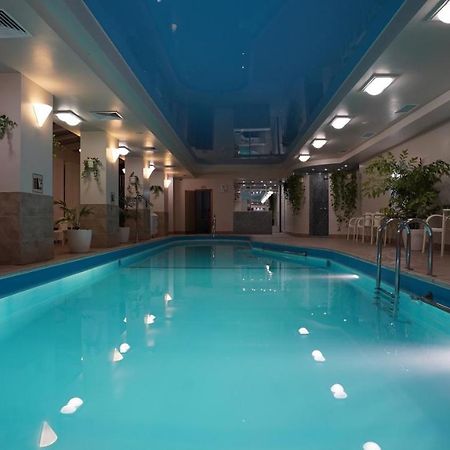 Mercury Hotel Kharkiv Exterior photo